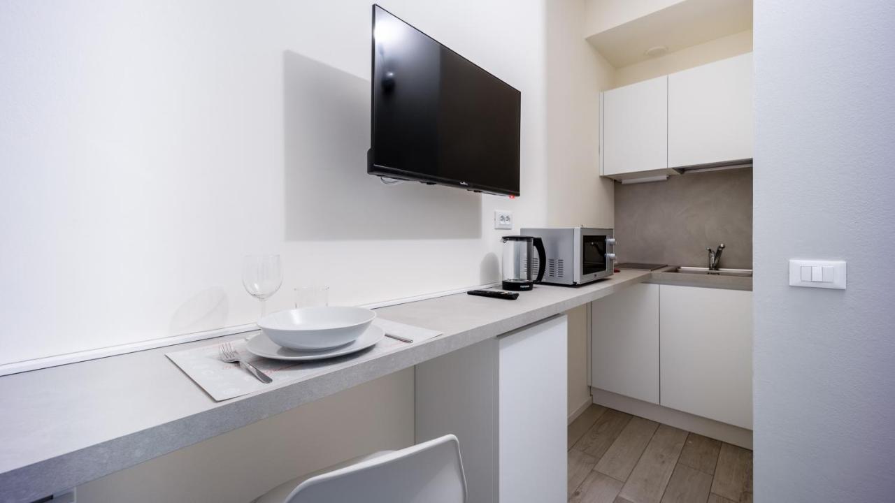 Italianway Apartment Milan Bagian luar foto